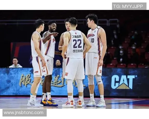 赛后分析:上海篮球队与北京篮球队球员个人能力全面对比与评估 赛后分析:上海篮球队与北京篮球队球员个人能力全面对比与评估